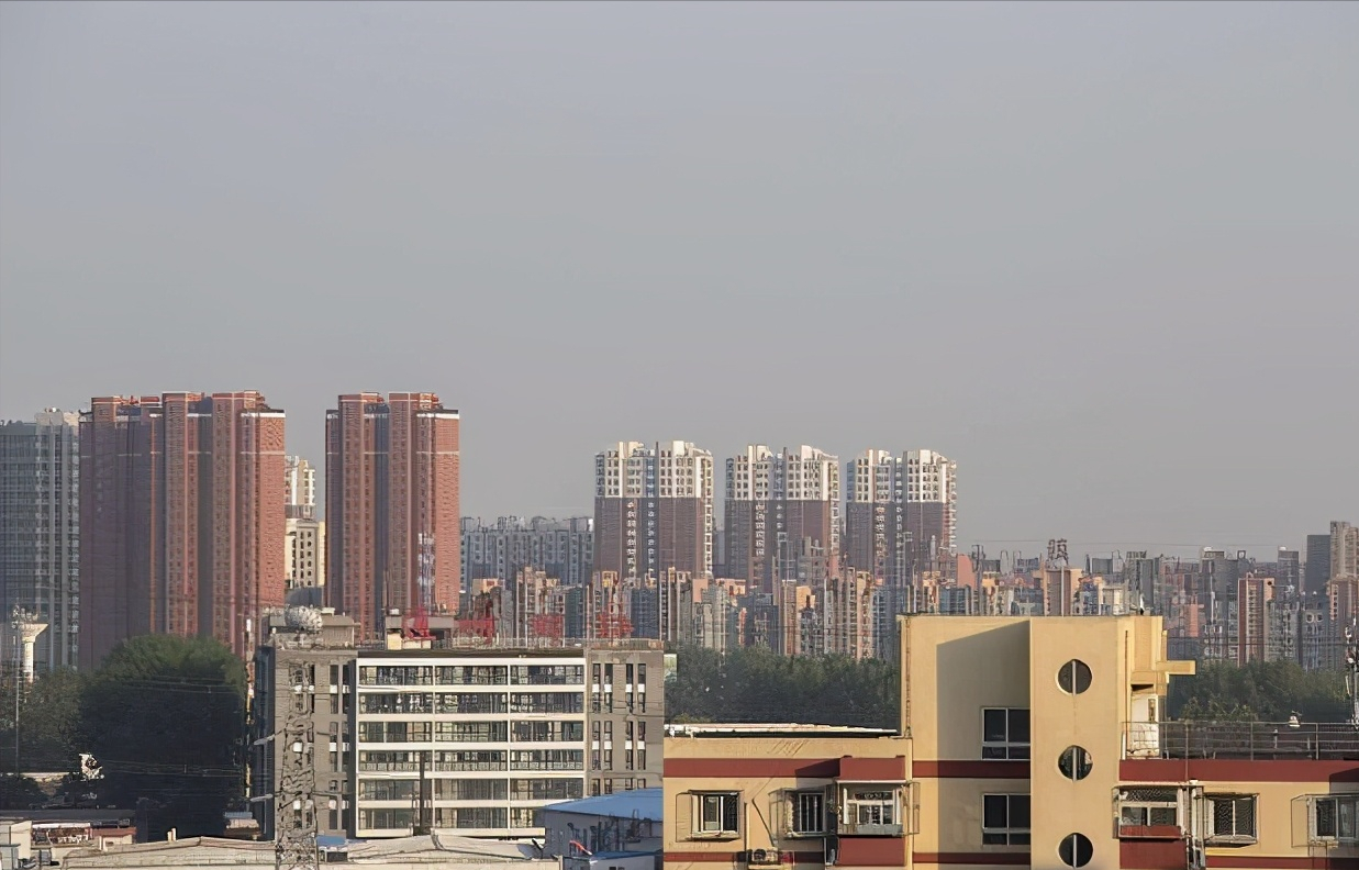 明年楼市“涨跌如何”？3大因素下，刚需买房或许更轻松