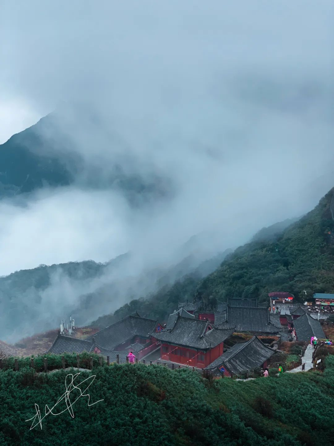 给照片和视频加上自己的专属水印，再也不用担心被盗图了