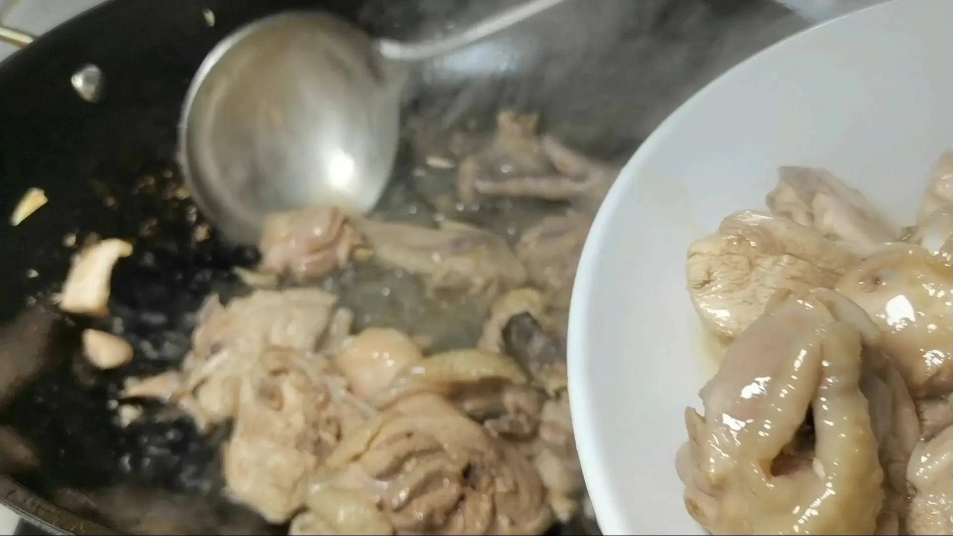 这才是红烧鸡块的正确做法，看着流口水，吃一口太香了