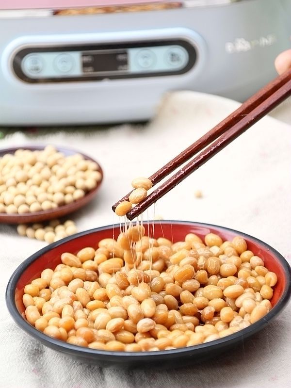 家庭自制纳豆的做法(纳豆的功效与作用及食用方法)