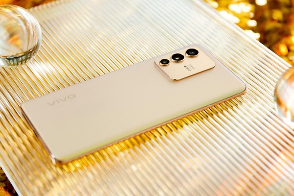 vivo手机新款是什么型号(vivoS12系列外观颜值天花板)