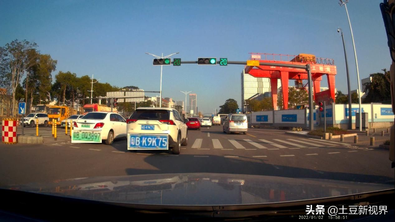 2022年春节出行记录仪应该怎么选，三大行车记录仪品牌实测