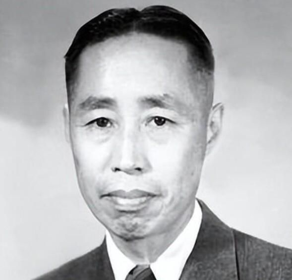 历史上的今天发生了什么大事(童第周牛满江理论新突破)