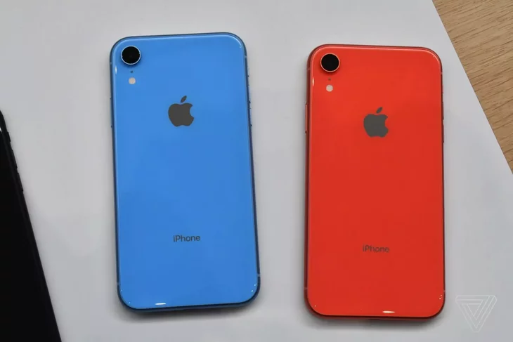 iPhone手机XR和xs哪个好（苹果参数配置详细对比）