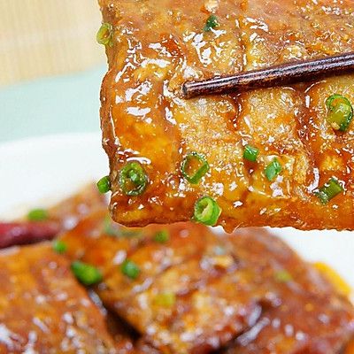 学会这道家常红烧带鱼，想低调都不行