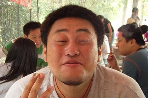 男生说女生猥琐是什么意思(一个男生说女生猥琐的意义)