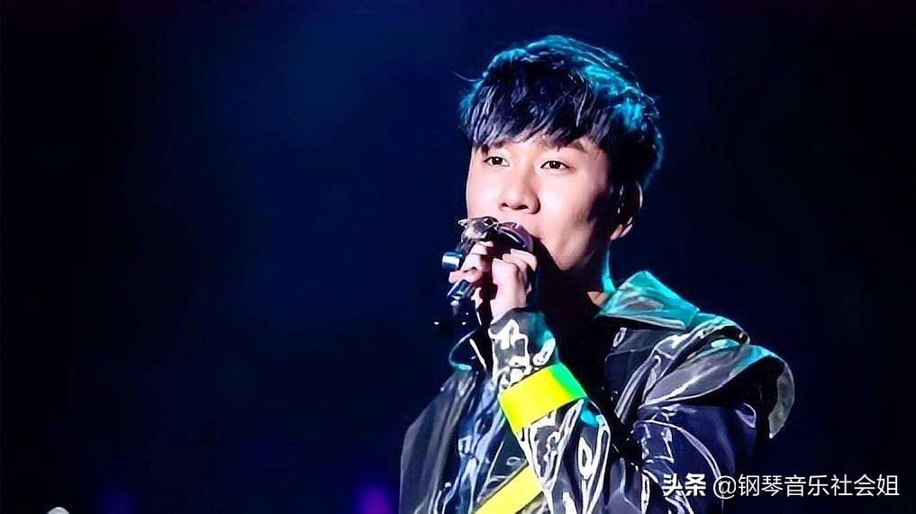 流行的歌曲是什么歌(全球播放量高的5首中文歌曲)