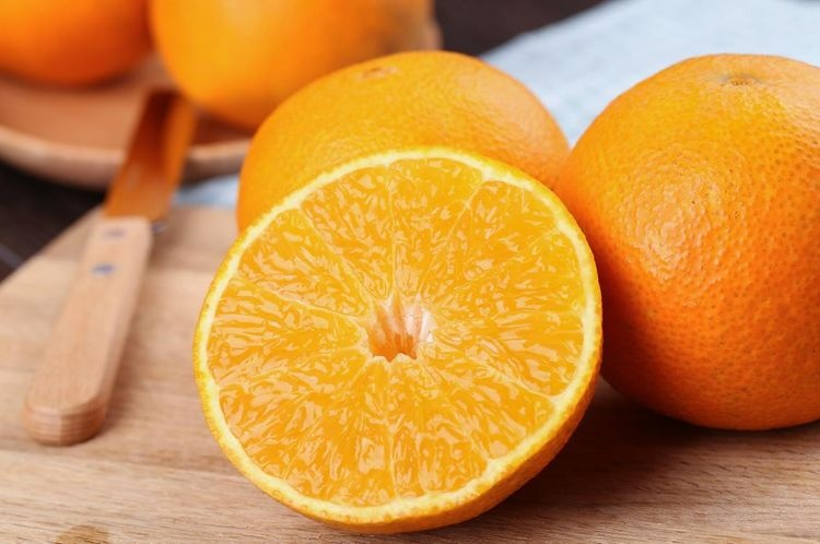 一天吃几个橙子好（长期吃橙子的功效与作用）