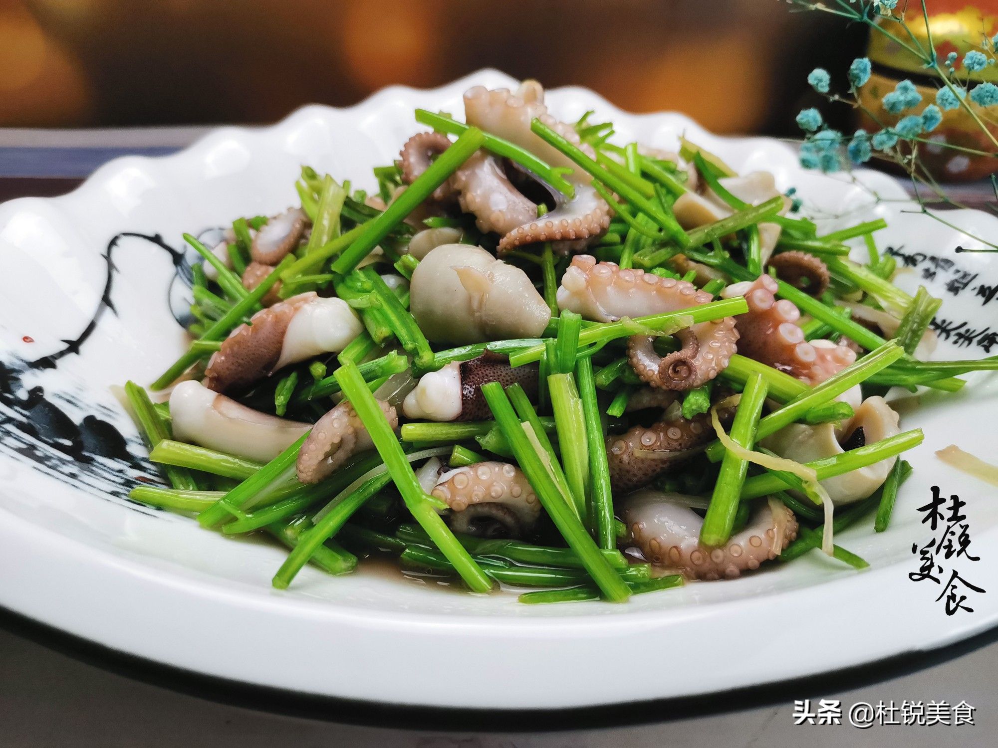 八爪鱼怎么清洗才干净(有效快速清洗八爪鱼步骤图解)