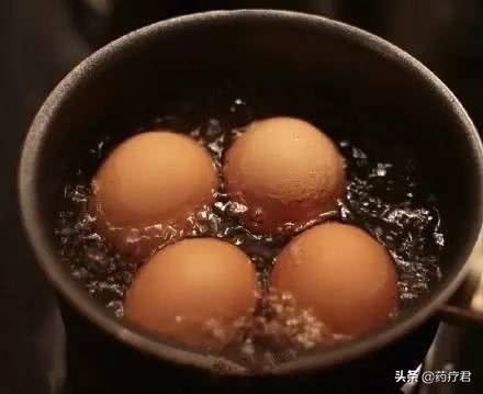 鸡蛋煮几分钟能熟图片（正确水煮鸡蛋的做法）