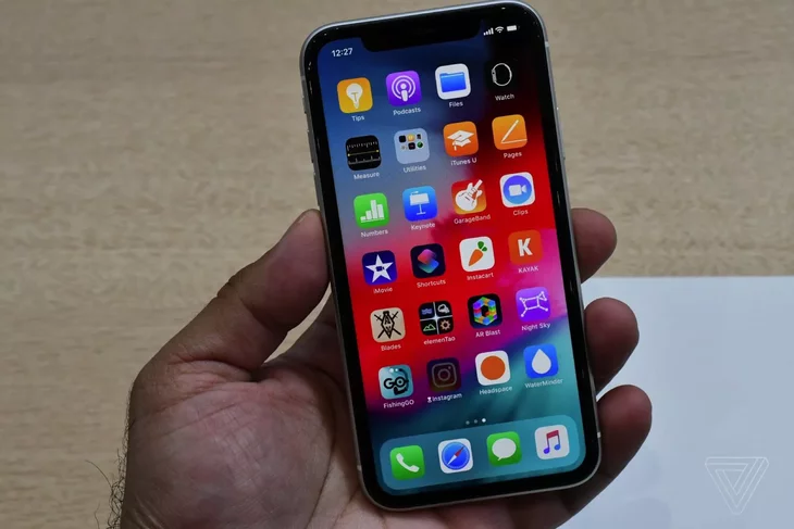 2200块钱都差在了哪？iPhone XR和iPhone XS究竟有什么差别？