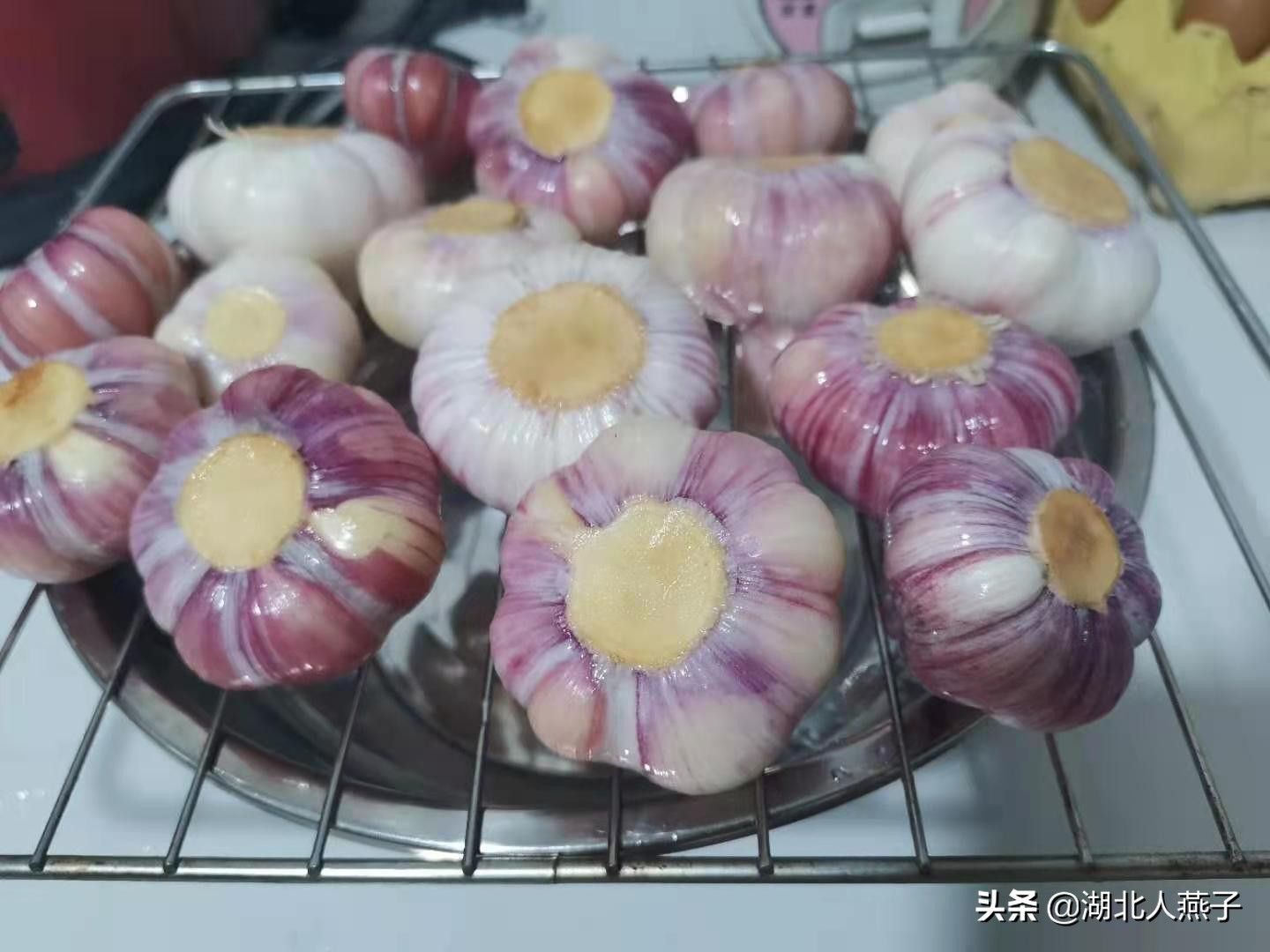 这才是腌糖蒜的家常做法，调料和配方都告诉你，学会在家轻松做