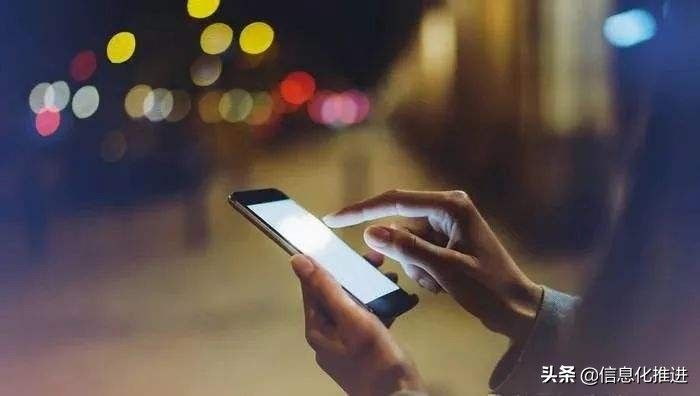 微信怎么建群拉人进群(微信建群简单方法步骤)
