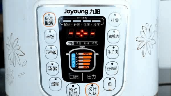三代高压锅横向对比：哪个更方便、更安全、更入味？