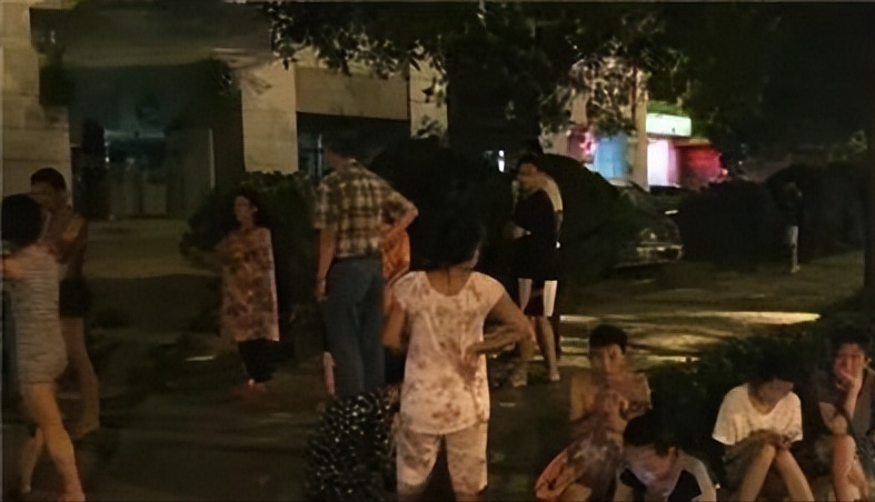 2015年，8·12天津案唯一幸存的消防员：活着并不好受
