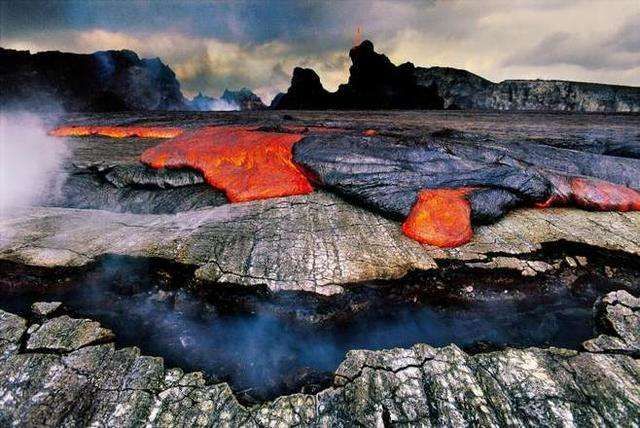 地球历史上规模最大的火山，没有之一！点燃了半个