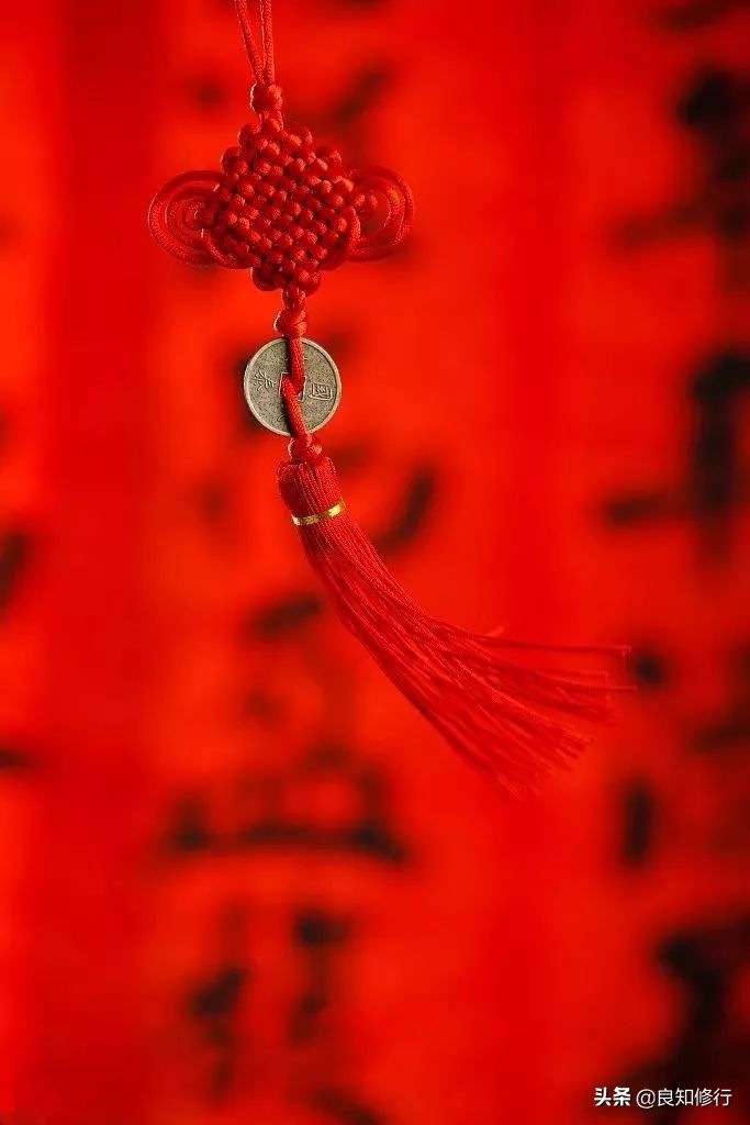 除夕的诗句有名的有哪些(关于除夕诗词20首古诗大全)