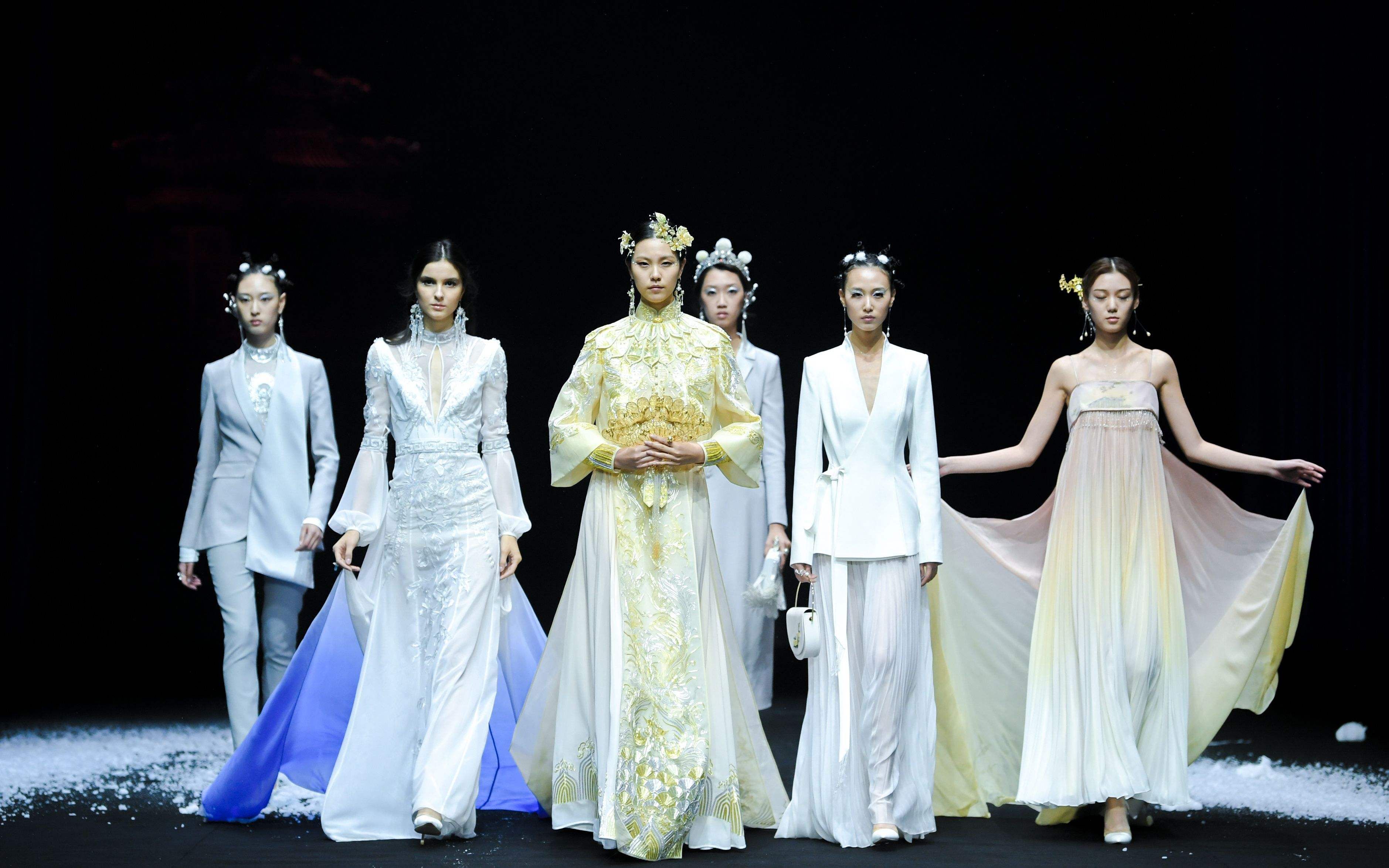 中国一线女装10大品牌名字有哪些（十大女装知名品牌排行榜）
