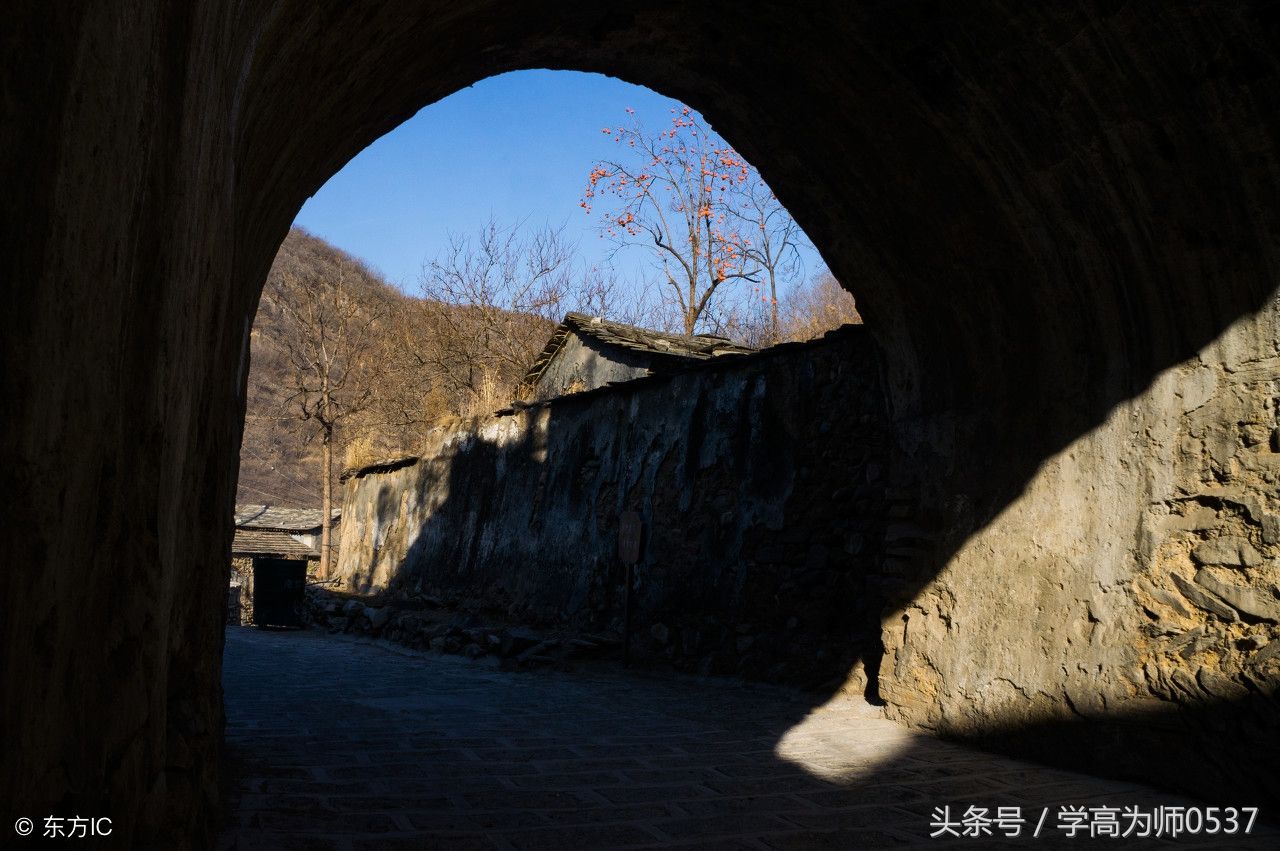 天净沙秋思马致远古诗词赏析(天净沙秋思原文及翻译注释)