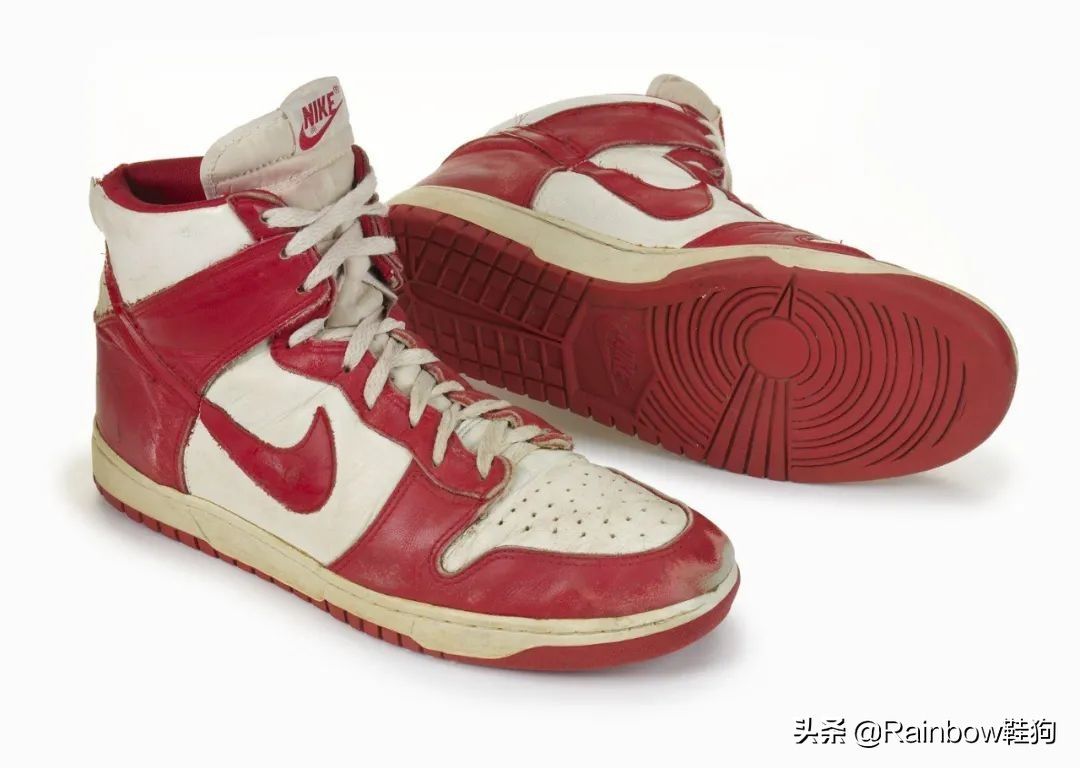 耐克dunk是什么意思(Nike Dunk和AJ1鞋型与细节对比)