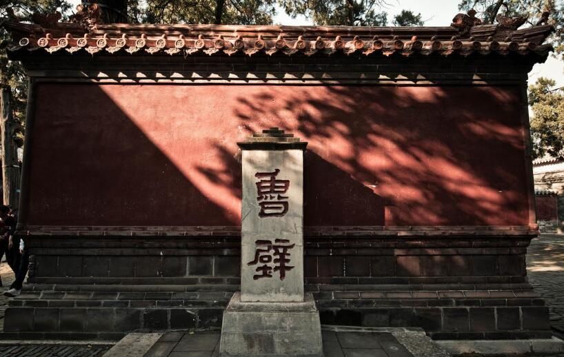 春秋三传是哪三传作者分别是谁(春秋和春秋三传的关系)