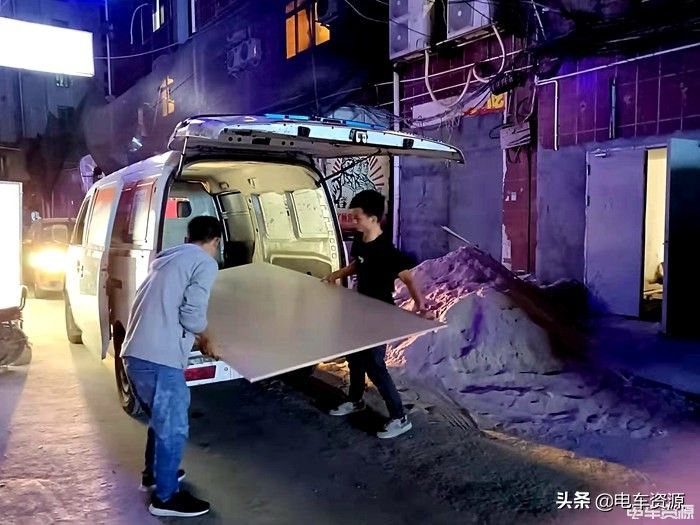 货拉拉中面司机月入4万元？跟拍一天后，我信服了……