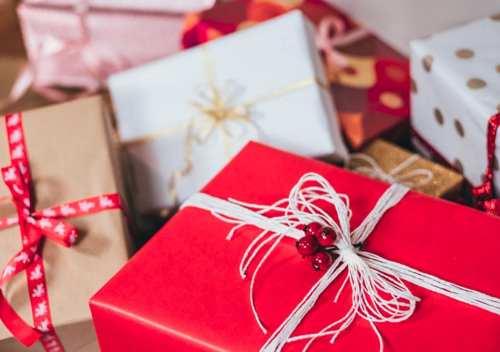 gift中文是什么意思（gift和present区别和用法）
