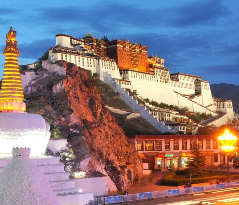 西藏布达拉宫海拔多少米高（布达拉宫详细介绍资料）