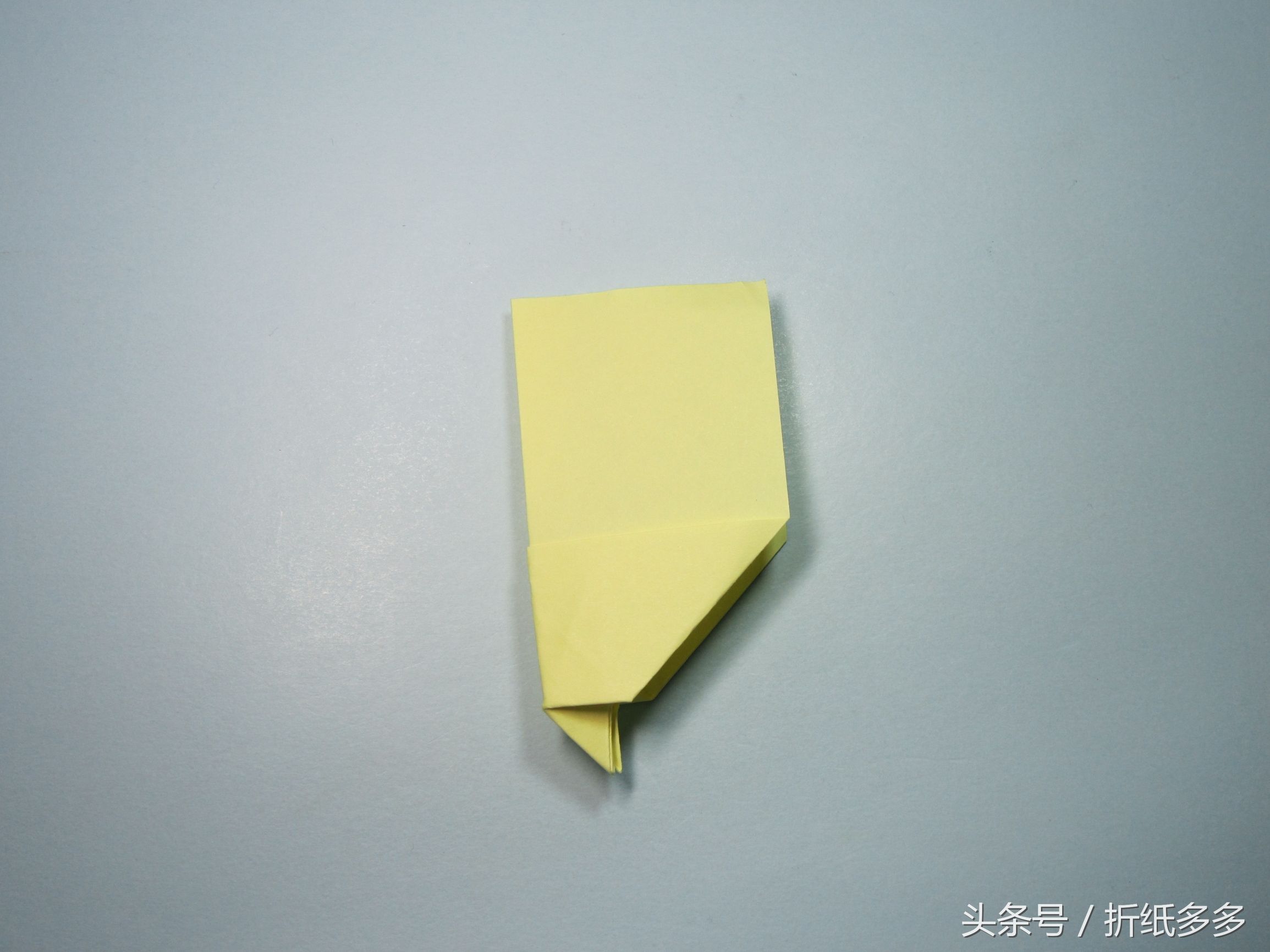 折纸飞得久的飞机步骤图解 2分钟学会简单的纸飞机折纸教程