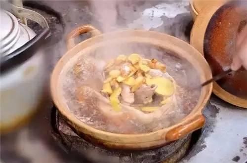 砂锅哪个牌子质量好性价比高(新家用砂锅品牌推荐)