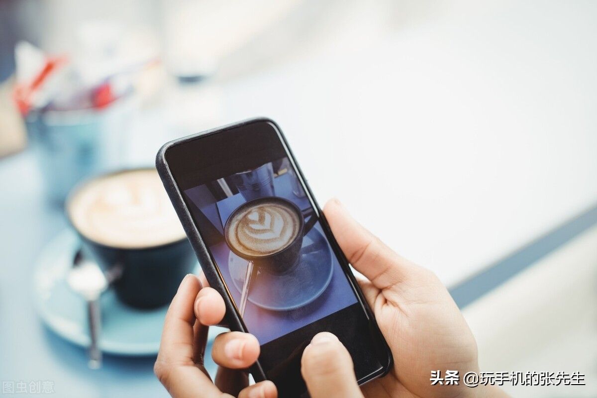 手机自动关机怎么回事(自动关机原因排除和解决方法)