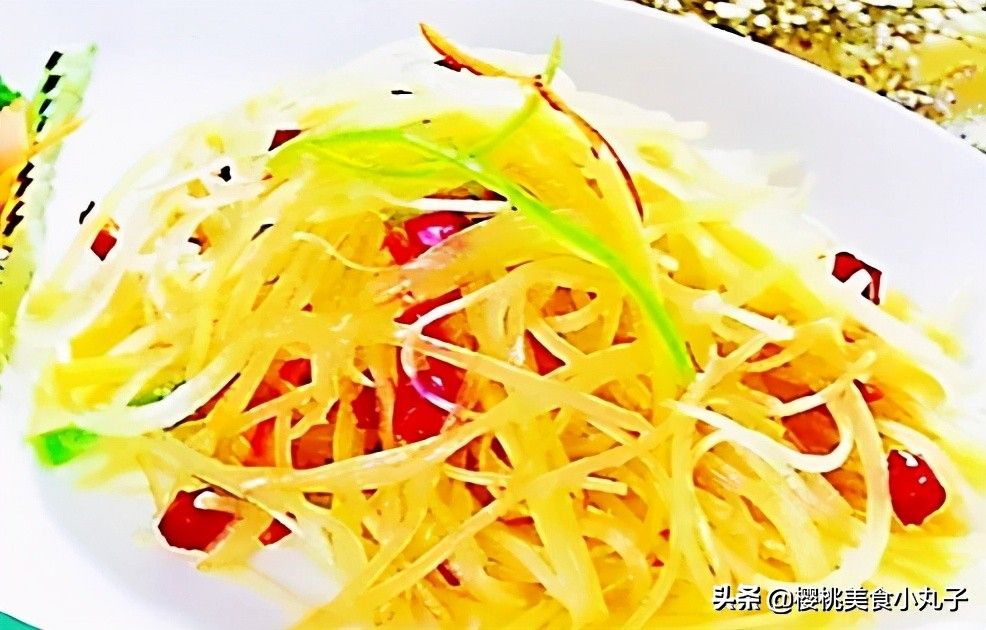 酸辣土豆丝怎么炒才脆(正宗的酸辣土豆丝的做法步骤)