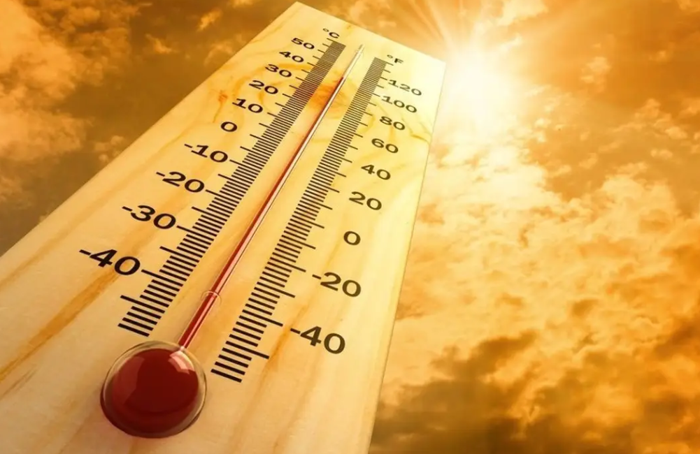 42℃，74.1℃！河南多地高温破6月记录，水泥路被热断裂翘起