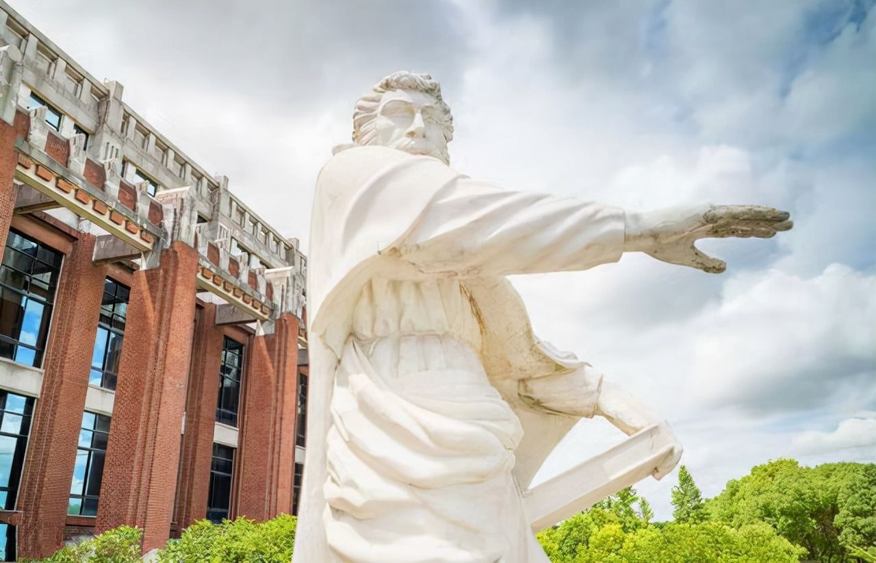 全国十大政法大学分数线排名(上中国政法大学分数线图表)