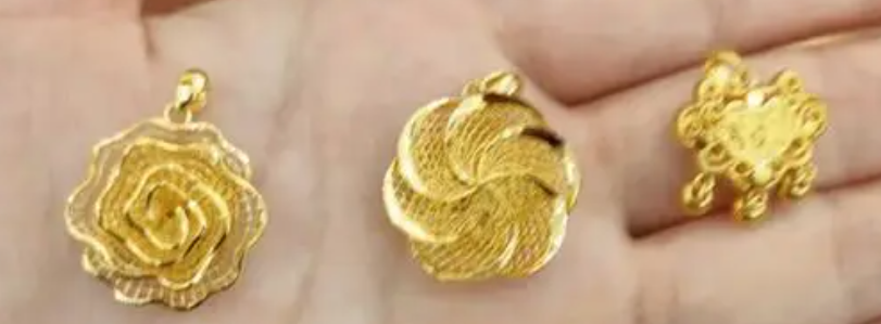 18k金和黄金哪个好(18k金和黄金有啥区别)