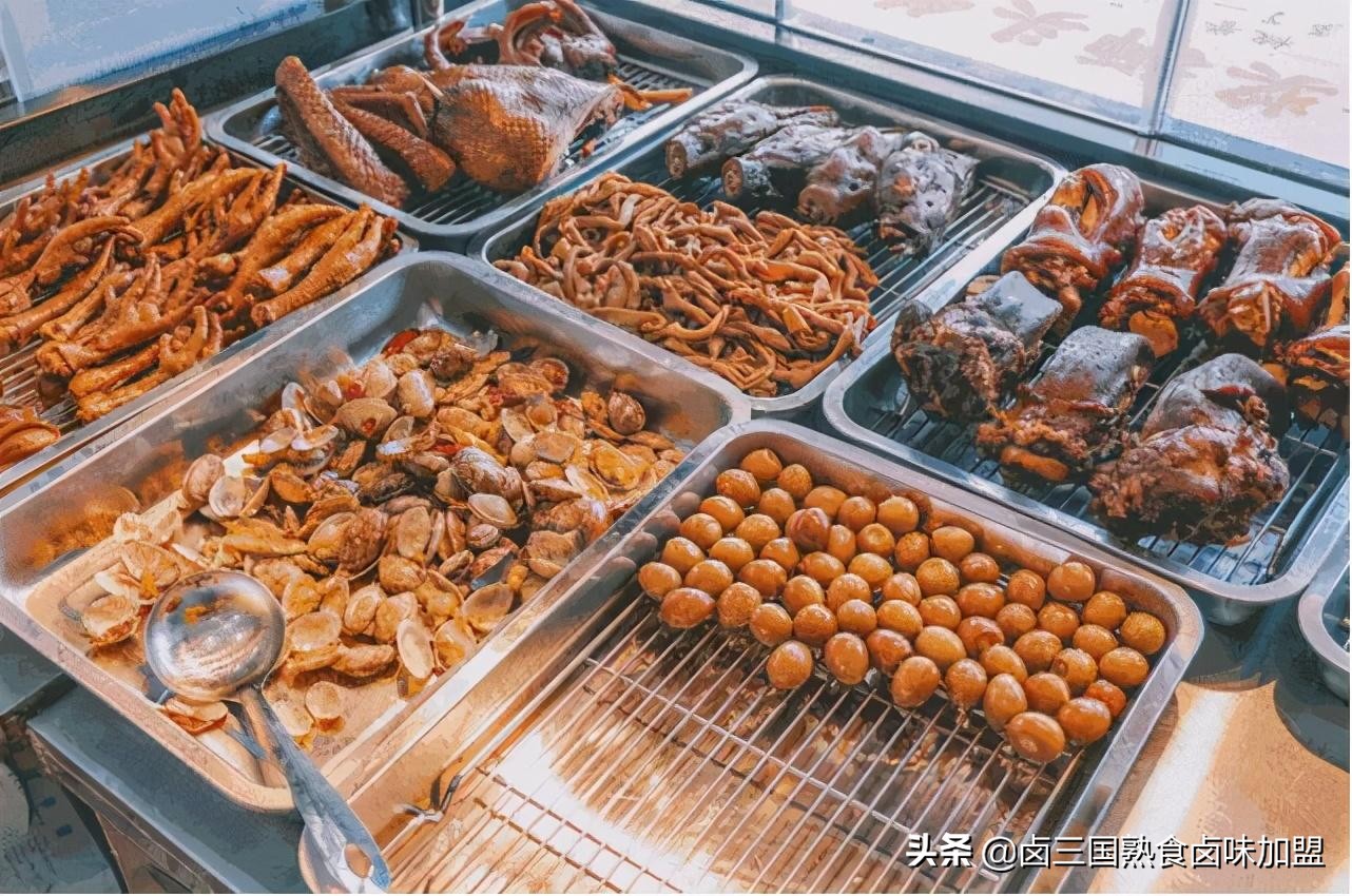 创业加盟店（最火的卤菜店品牌加盟流程）