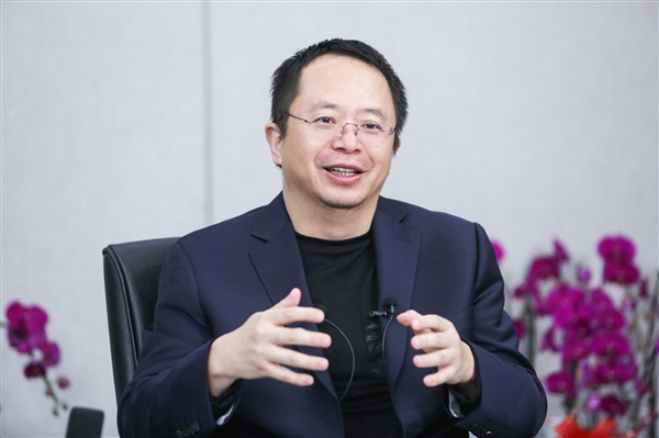 360免费软件怎么赚钱(奇虎360盈利模式靠什么方式赚钱的)
