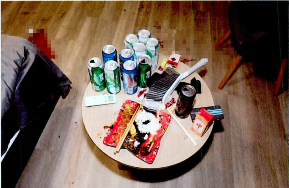 上海女子鼓动前男友和现男友决斗(谁赢跟谁走!打死了我负责!)