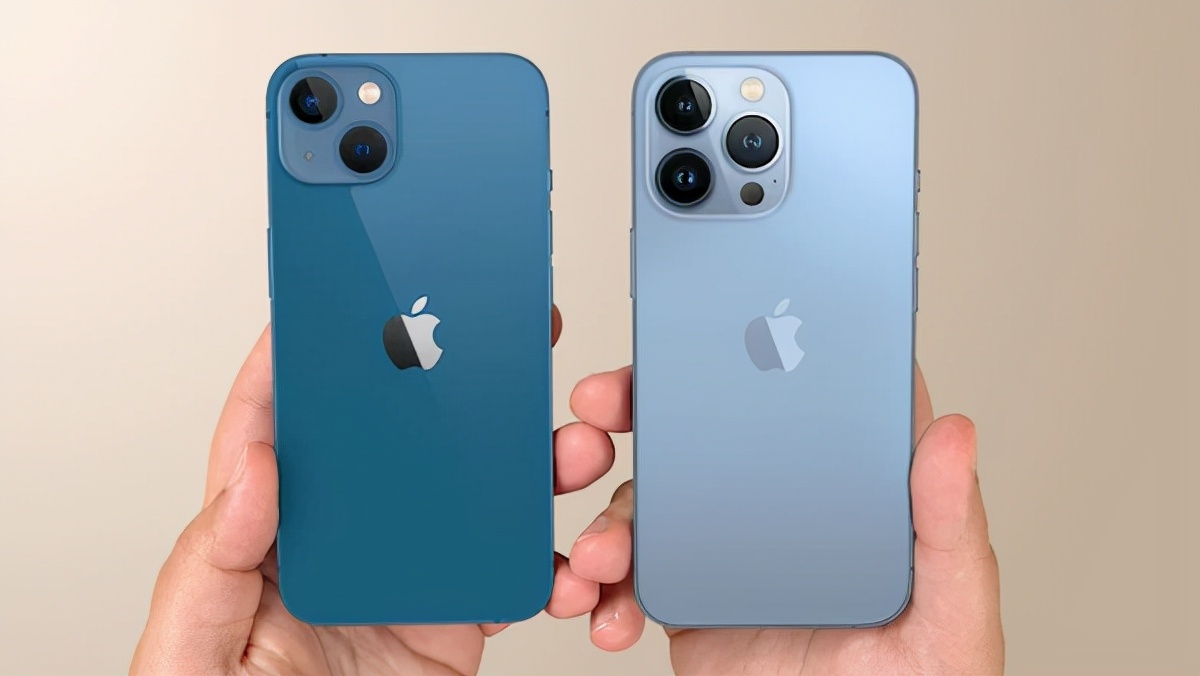 iPhone13今日正式首发电商平台已发货(预约抢购的盛况依然空前)