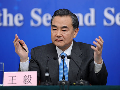 孟晚舟已乘中国政府包机离加（美国无力阻拦，放弃引渡法案）